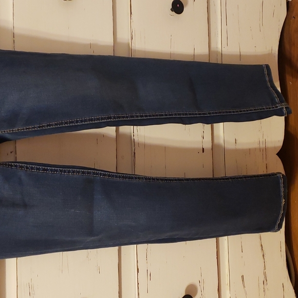 Jordache Skinnys - Picture 3 of 8
